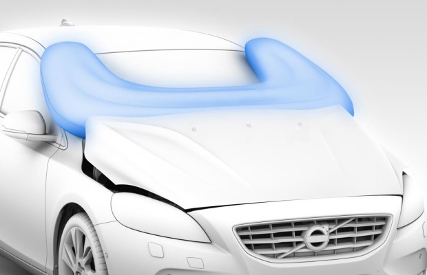 Volvo V40 in Serie mit Fußgänger-Airbag