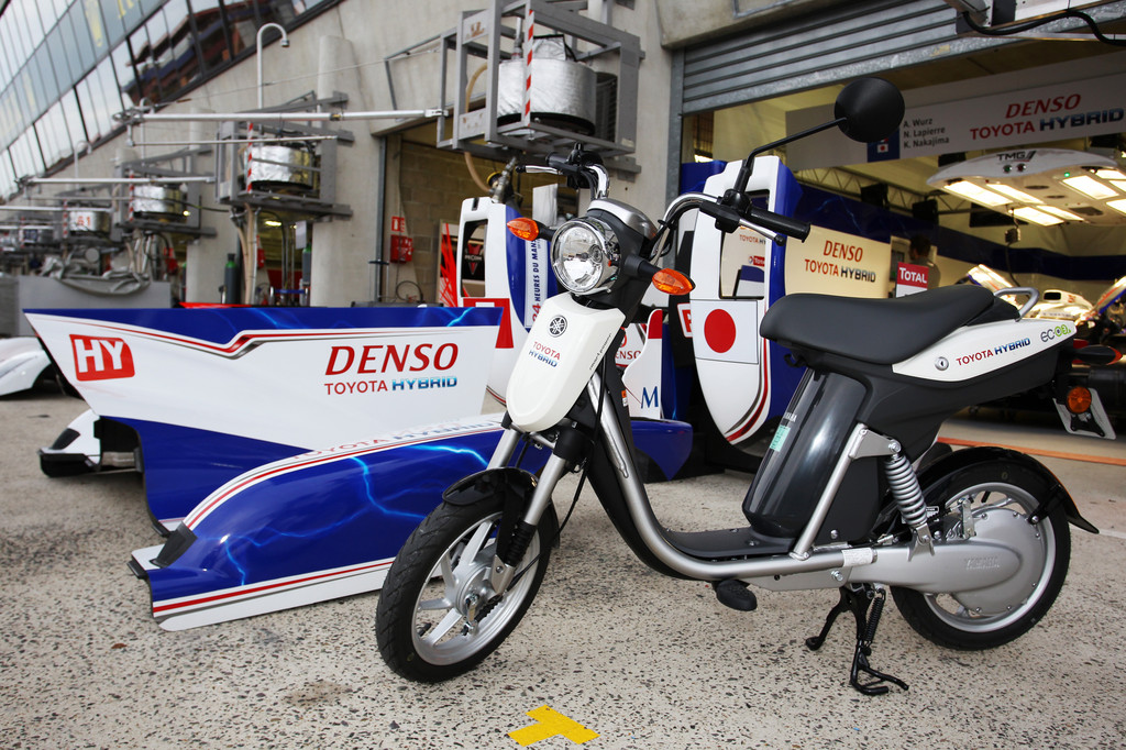16 Yamaha-Elektroroller für Toyota