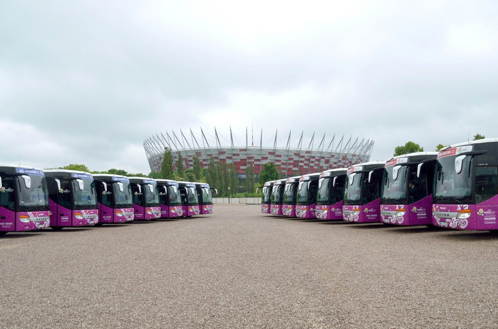 40 Setra für die EM