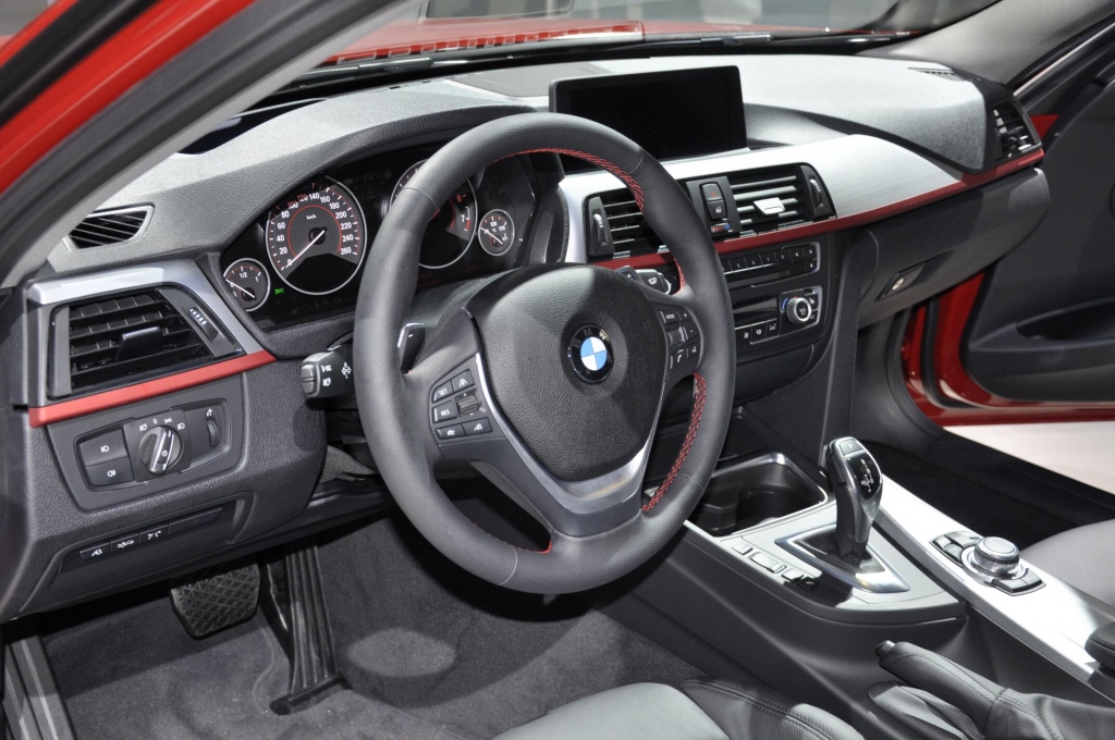 AMI 2012: BMW 3er Touring, BMW 1er Dreitürer, BMW X1, BMW M6 Cabrio
