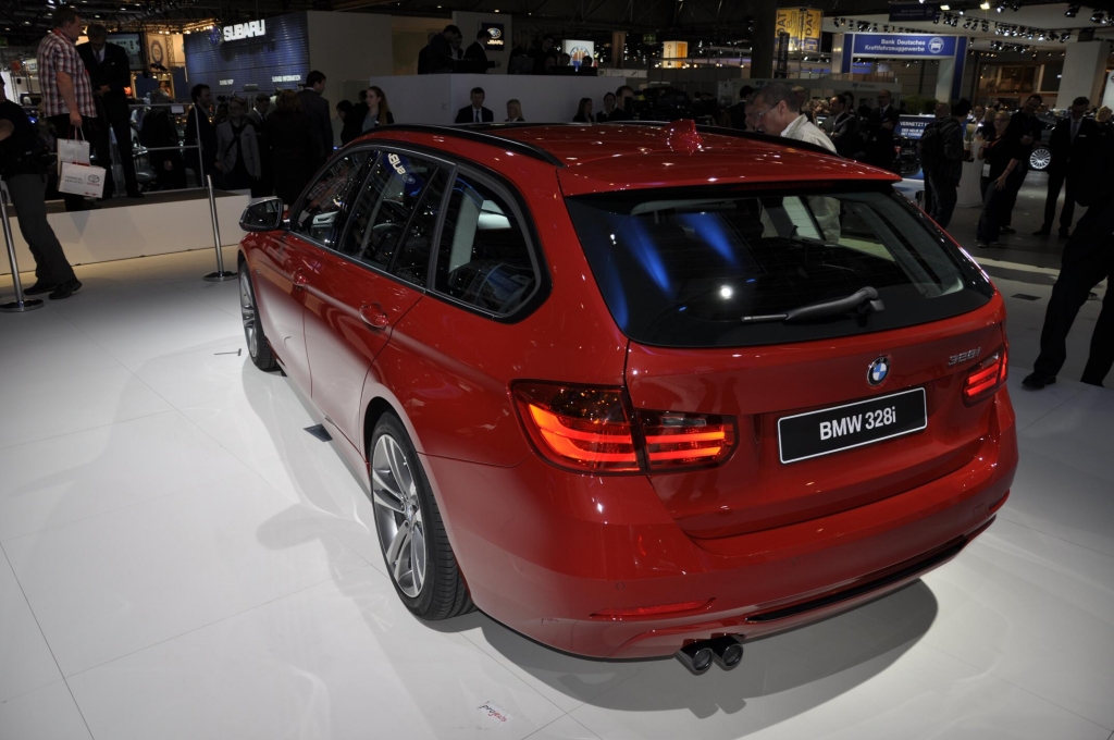 AMI 2012: BMW 3er Touring, BMW 1er Dreitürer, BMW X1, BMW M6 Cabrio