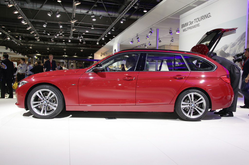 AMI 2012: BMW 3er Touring als Weltpremiere