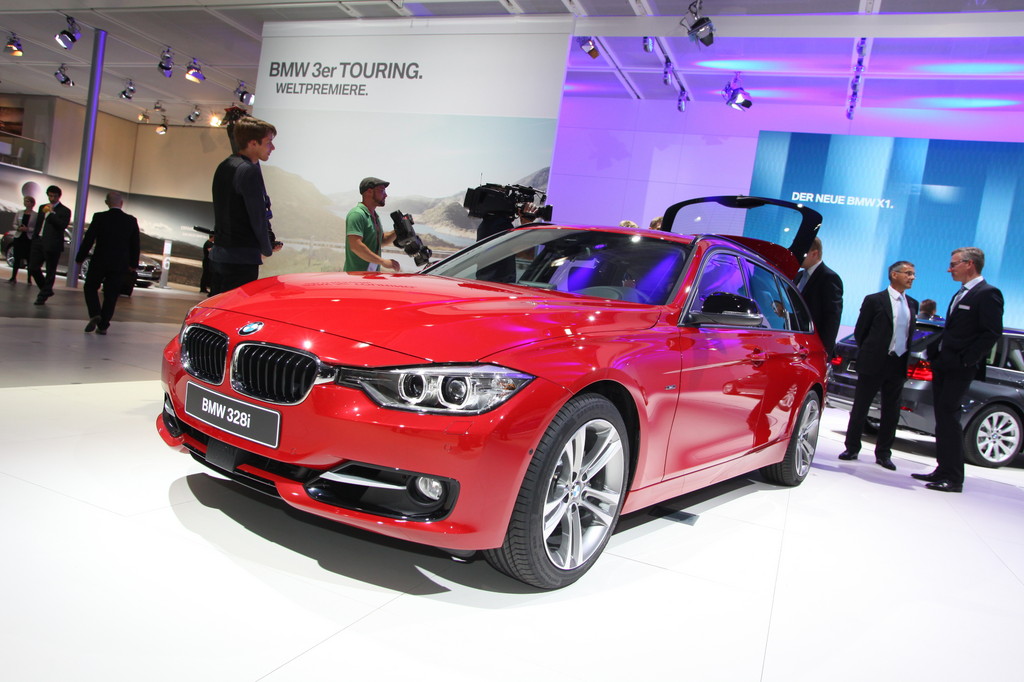 AMI 2012: BMW 3er Touring als Weltpremiere