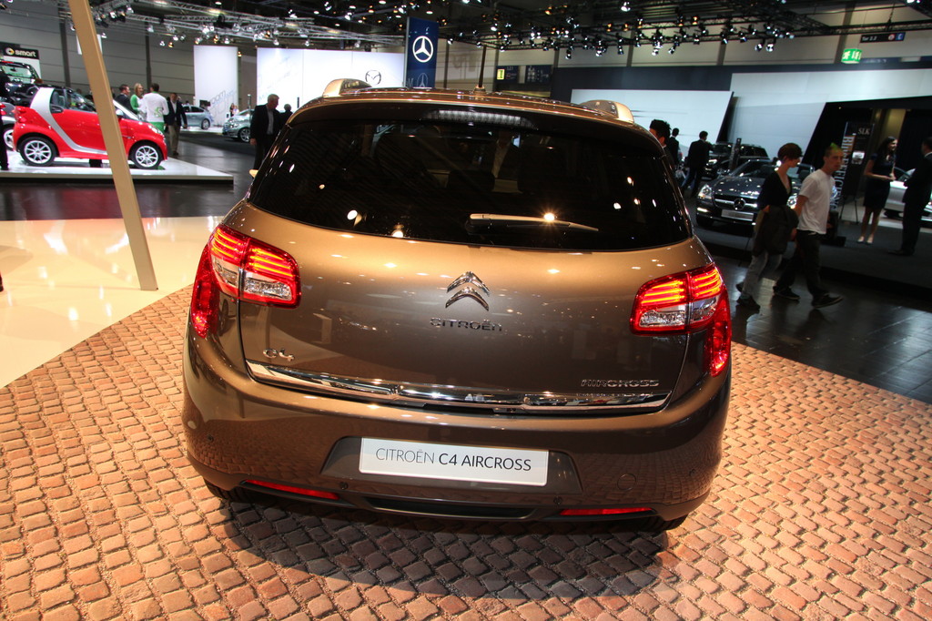 AMI 2012: Citroen bringt C4 Aircross