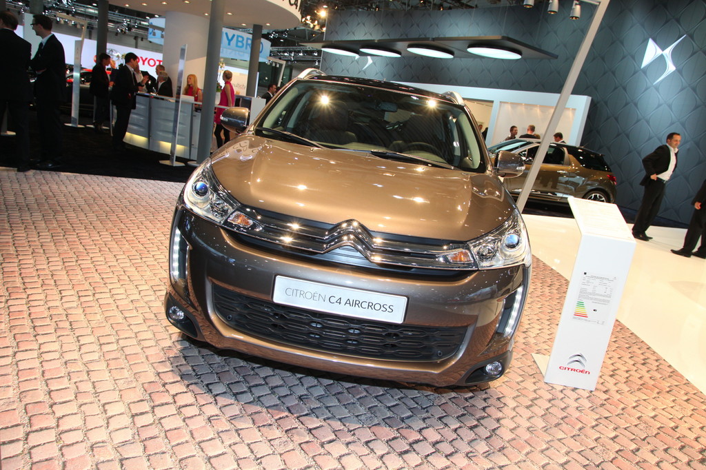 AMI 2012: Citroen bringt C4 Aircross