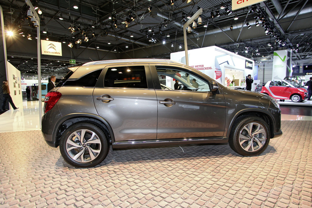 AMI 2012: Citroen bringt C4 Aircross