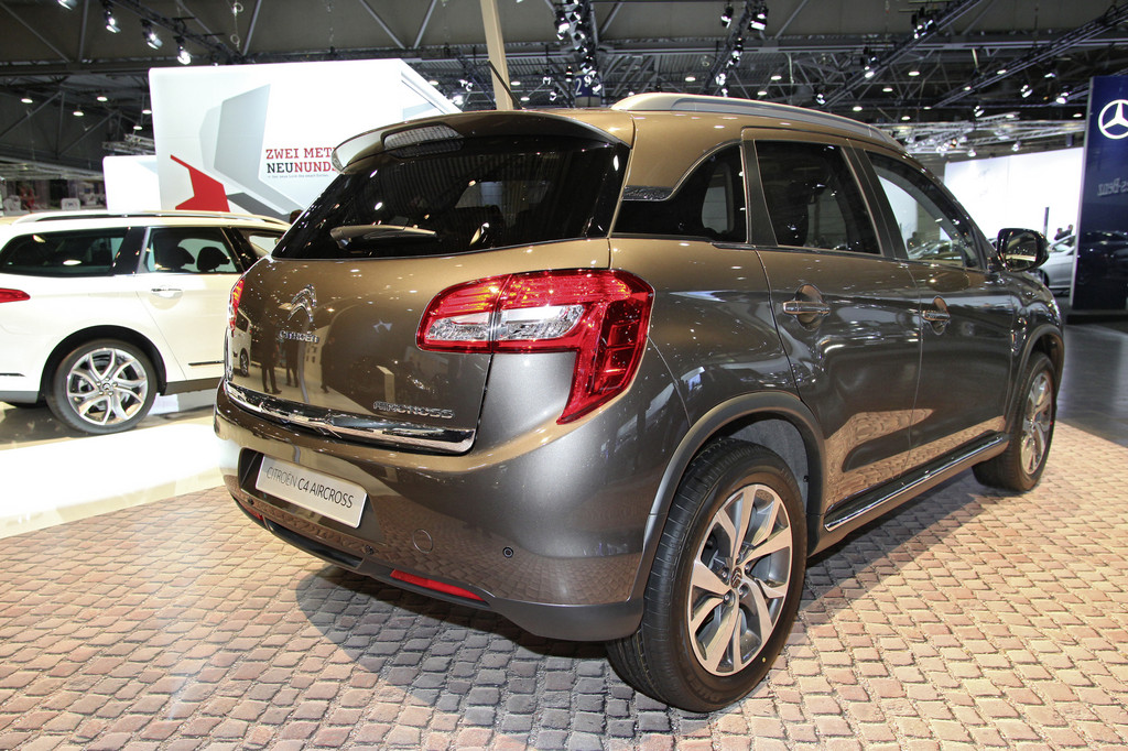AMI 2012: Citroen bringt C4 Aircross