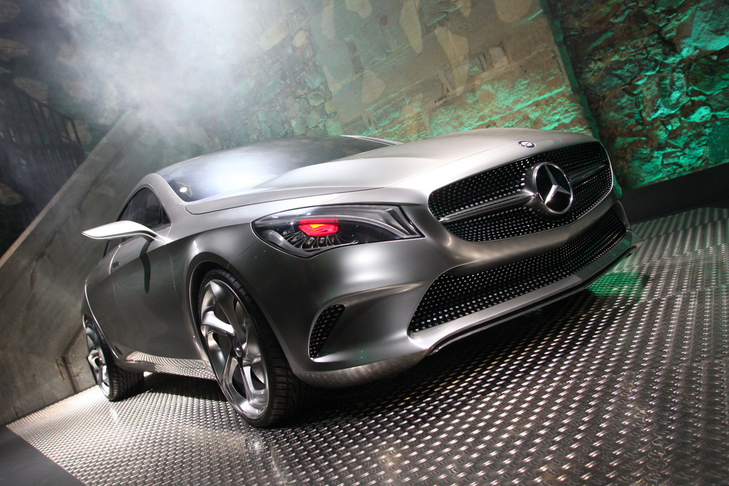 AMI 2012: Concept Style Coupé Star bei den Stuttgarter Sternen