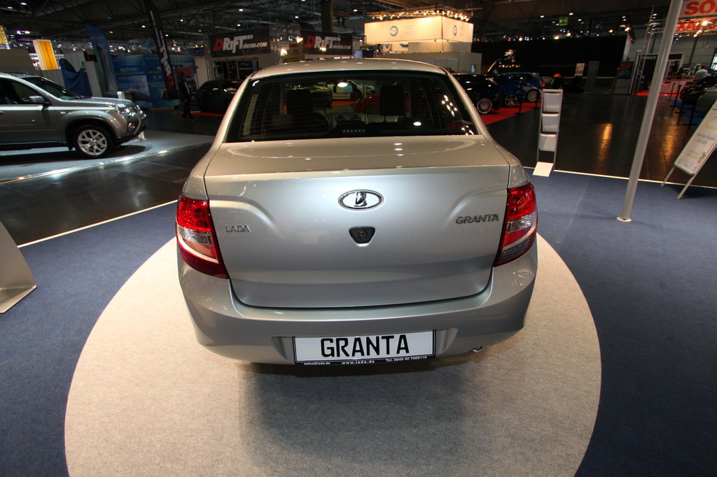 AMI 2012: Der Lada Granta kostet in Russland unter 6000 Euro