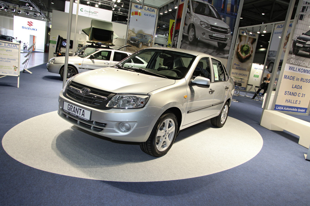 AMI 2012: Der Lada Granta kostet in Russland unter 6000 Euro
