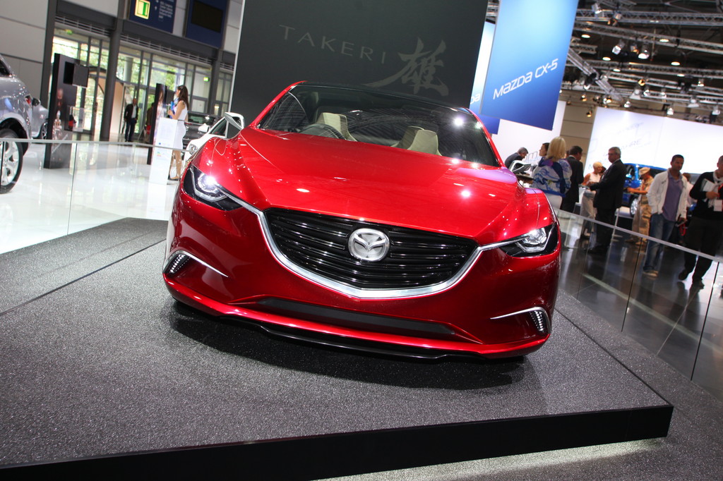 AMI 2012: Der Mazda Takeri hat einen intelligenten Energiekreis