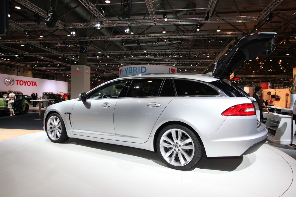 AMI 2012: Jaguars Kombi kostet 2650 Euro Aufpreis