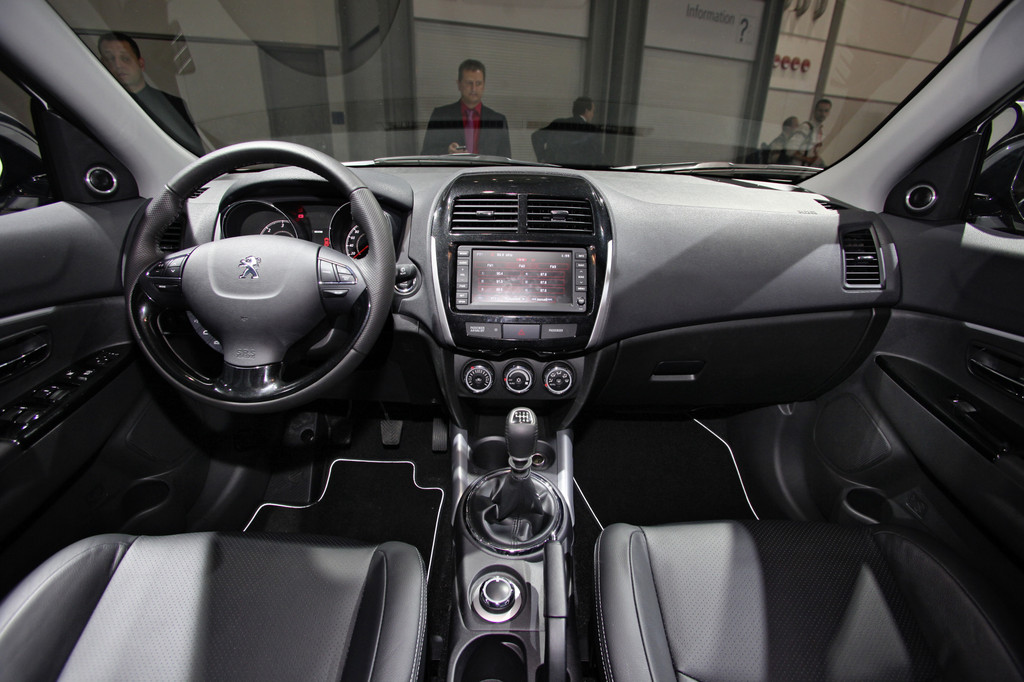AMI 2012: Peugeot 4008 immer mit Diesel und Allrad