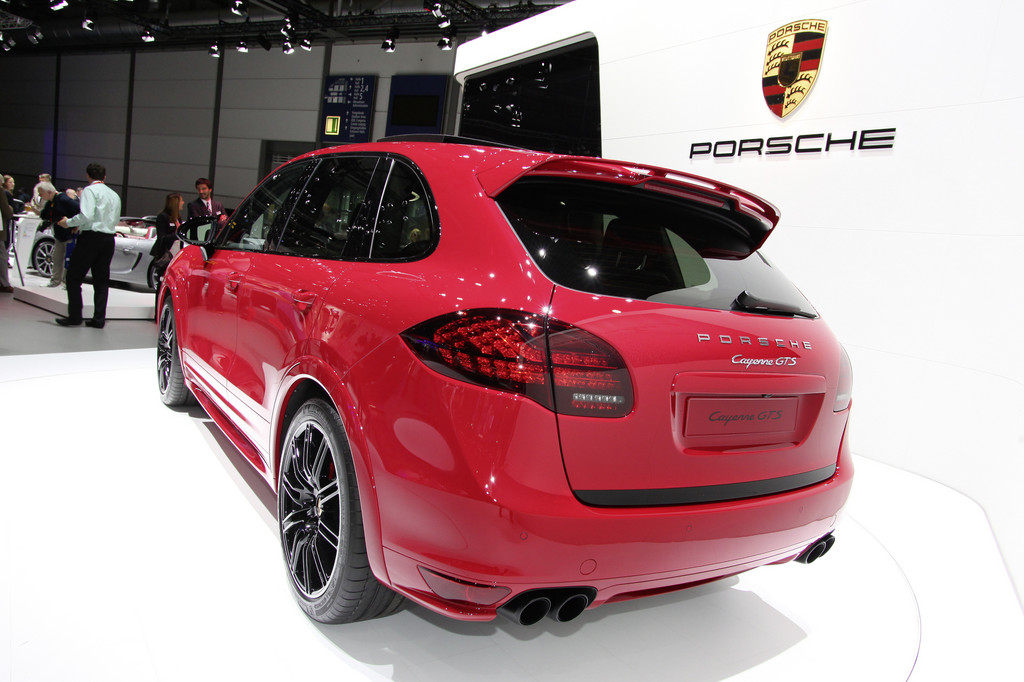 AMI 2012; Porsche zeigt den neuen Cayenne GTS