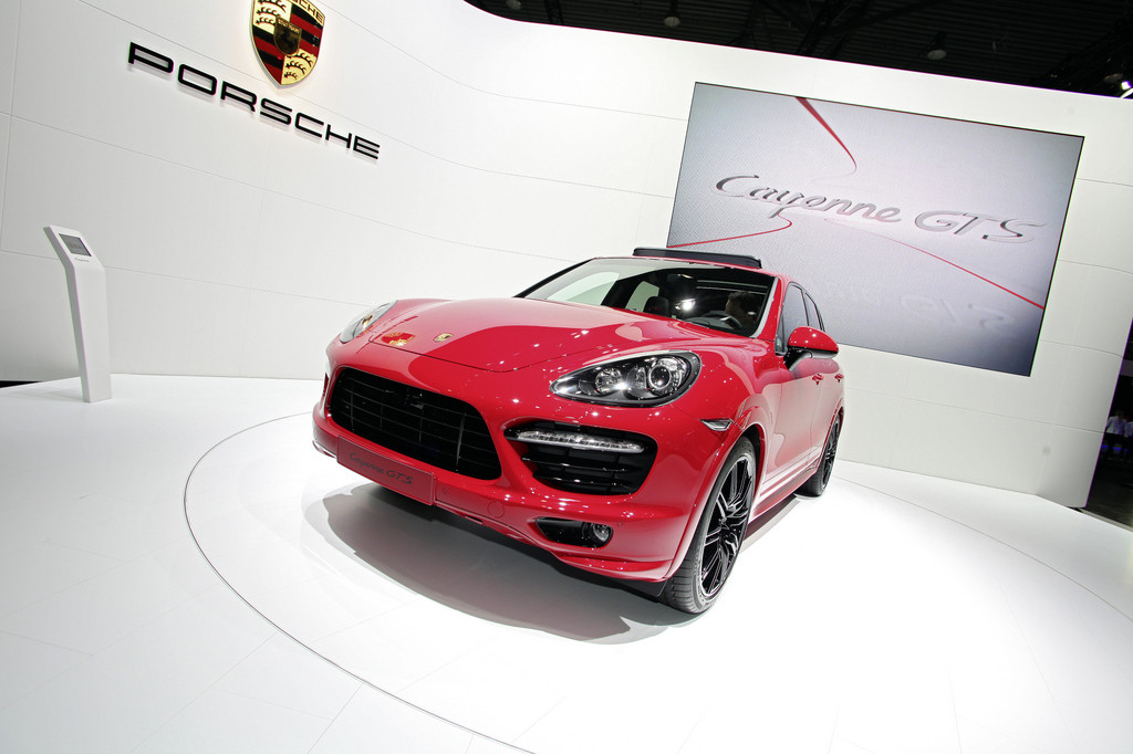 AMI 2012; Porsche zeigt den neuen Cayenne GTS