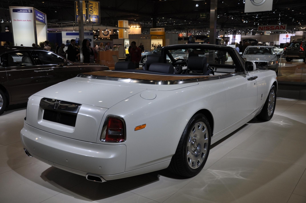 AMI 2012: Rolls-Royce Six Senses, Jaguar XF Sportbrake, Porsche Cayenne GTS, Mercedes G63 AMG