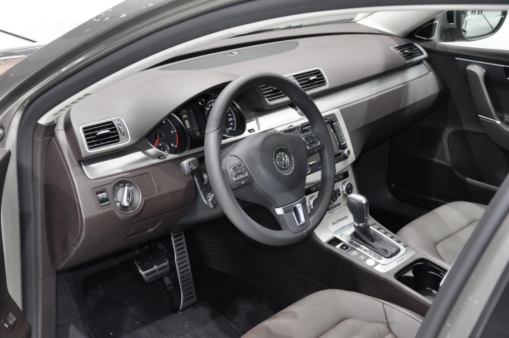 AMI 2012: VW Up, Seat Mii und Skoda Citigo, Audi Q5 und Seat Toledo