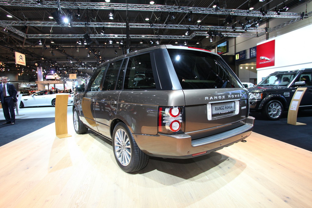 AMI 2012: Zwei besondere Range Rover zur Thronfeier