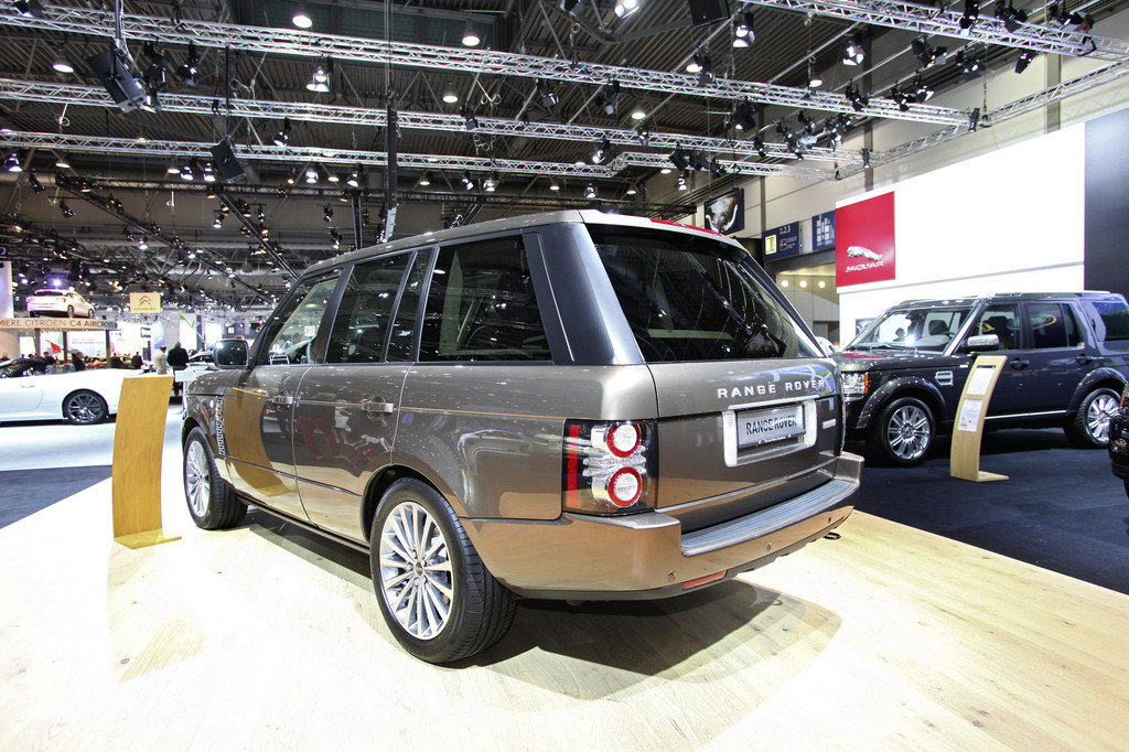 AMI 2012: Zwei besondere Range Rover zur Thronfeier