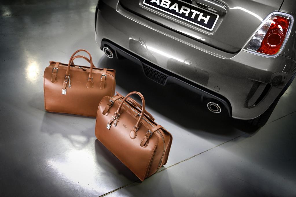 Abarth in Mode: Edle Taschen aus Kalbsleder