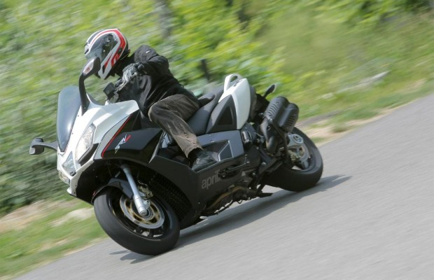 Aprilia SRV 850: Der Superbike-Scooter