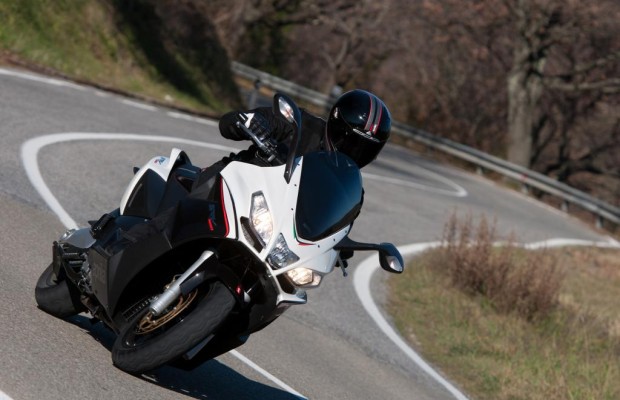 Aprilia SRV 850 - So schnell rollert sonst keiner