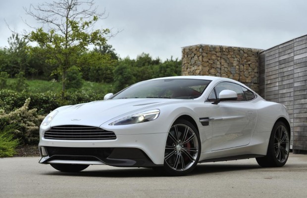 Aston Martin Vanquish - Bitte Platz machen