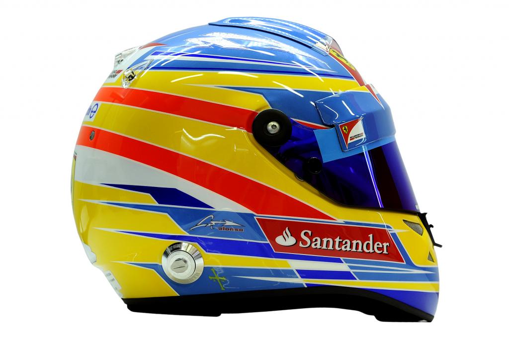 Auch der Helm von Fernando Alonso steht  zum Verkauf