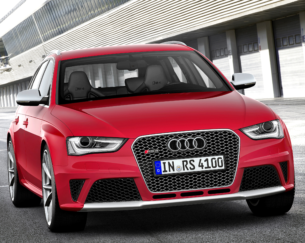 Audi RS4 Avant: Blick auf die Frontpartie. 