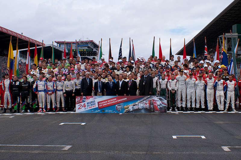 Audi fährt Sieg mit Hybrid-Auto in Le Mans ein