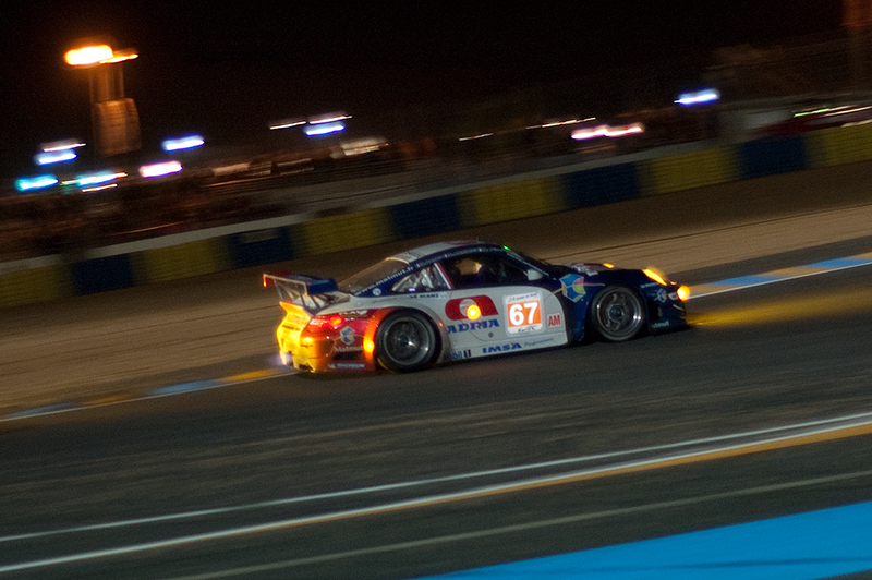 Audi fährt Sieg mit Hybrid-Auto in Le Mans ein