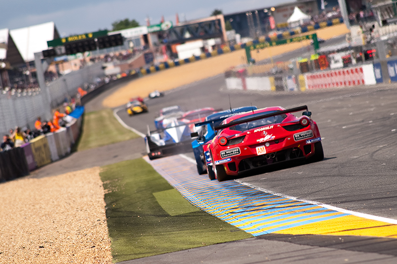 Audi fährt Sieg mit Hybrid-Auto in Le Mans ein