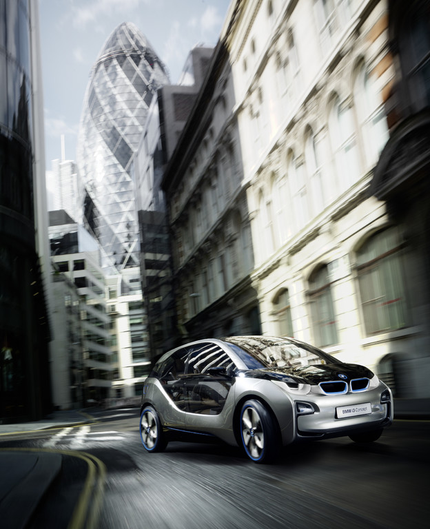 BMW eröffnet i-Store in London