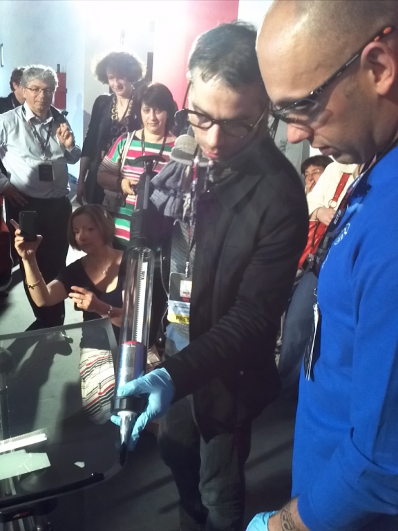 Best of Belron Barcelona 2012: Brite Steve Marelli ist weltbester Carglass-Monteur