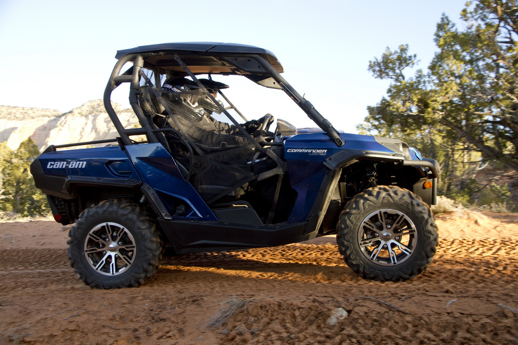 Can-Am Commander bekommt dynamische Servolenkung