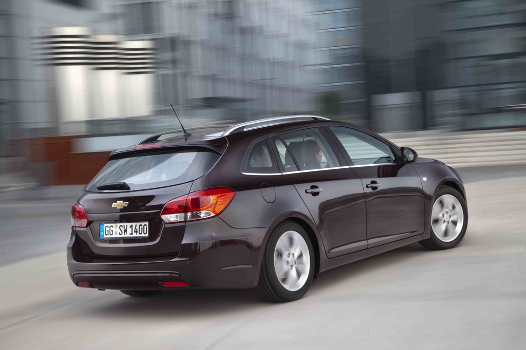 Chevrolet Cruze Station Wagon bei den Händlern