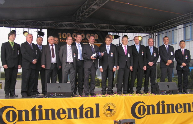 Continental produziert 100-millionsten Bremskraftverstärker in Jičín