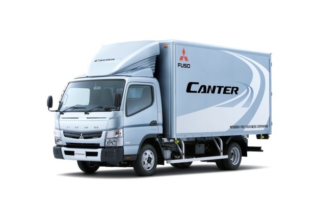 Daimler stärkt Lkw-Geschäft in Japan