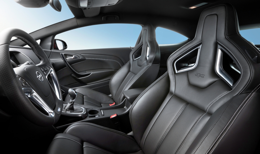 Erster Kurzfahrbericht Opel Astra OPC – Mit Biss in Asphalt