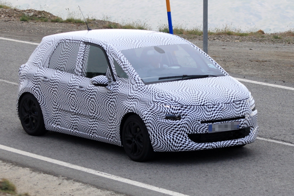 Erwischt: Erlkönig Citroen C4 Picasso – Platz zur DS-Reihe?