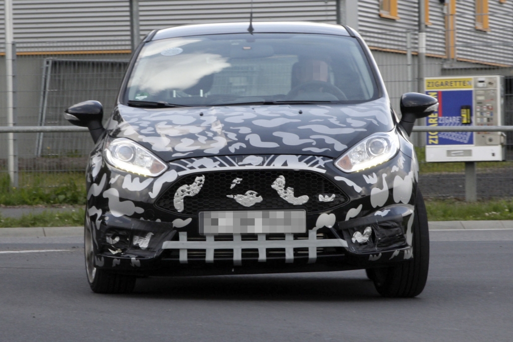 Erwischt Erlkönig Ford Fiesta ST