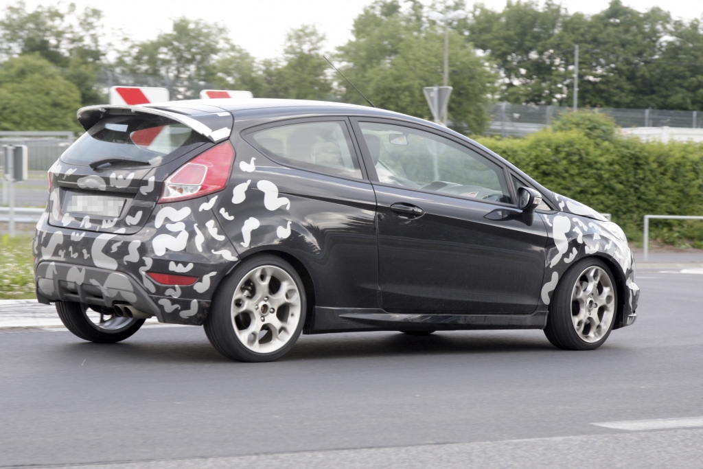Erwischt Erlkönig Ford Fiesta ST