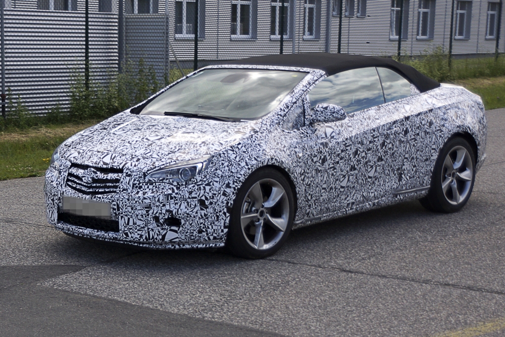 Erwischt: Erlkönig Opel Astra Cabrio