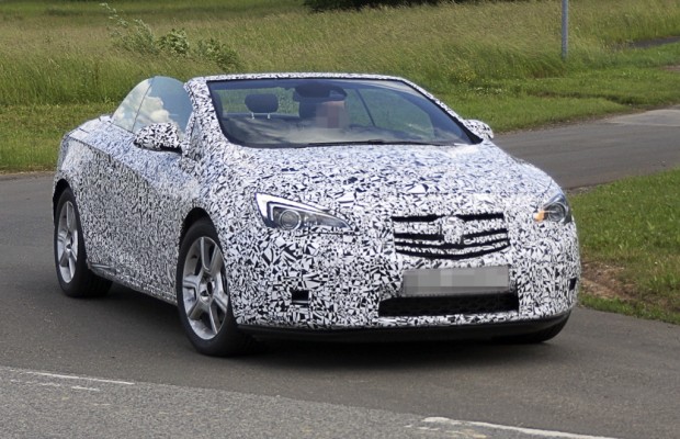 Erwischt: Erlkönig Opel Astra Cabrio