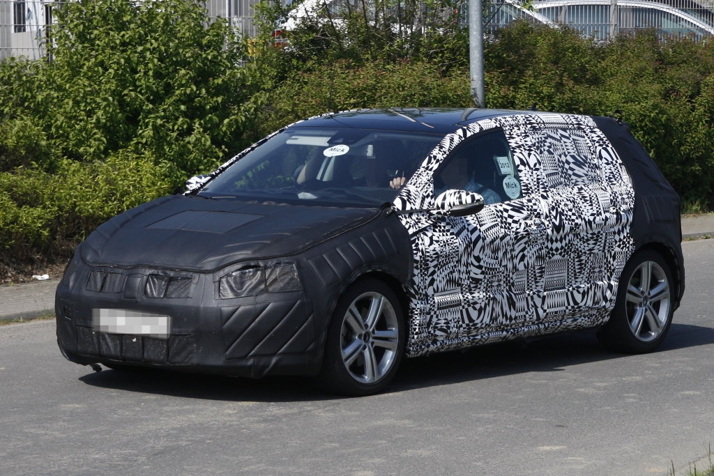 Erwischt: Erlkönig VW Golf VII GTI