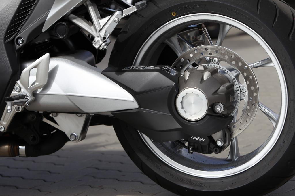 Fahrbericht Honda VFR 1200F: Hightech-Tourer