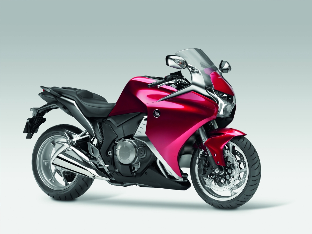 Fahrbericht Honda VFR 1200F: Hightech-Tourer