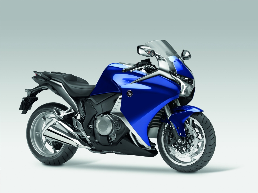 Fahrbericht Honda VFR 1200F: Hightech-Tourer