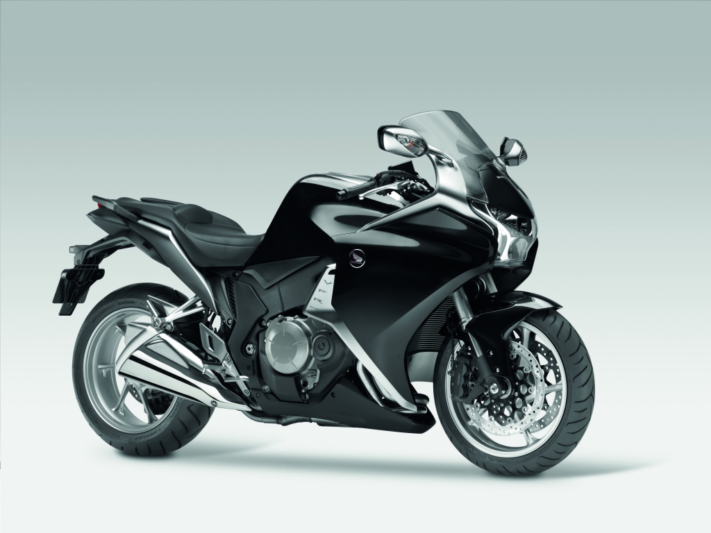 Fahrbericht Honda VFR 1200F: Hightech-Tourer