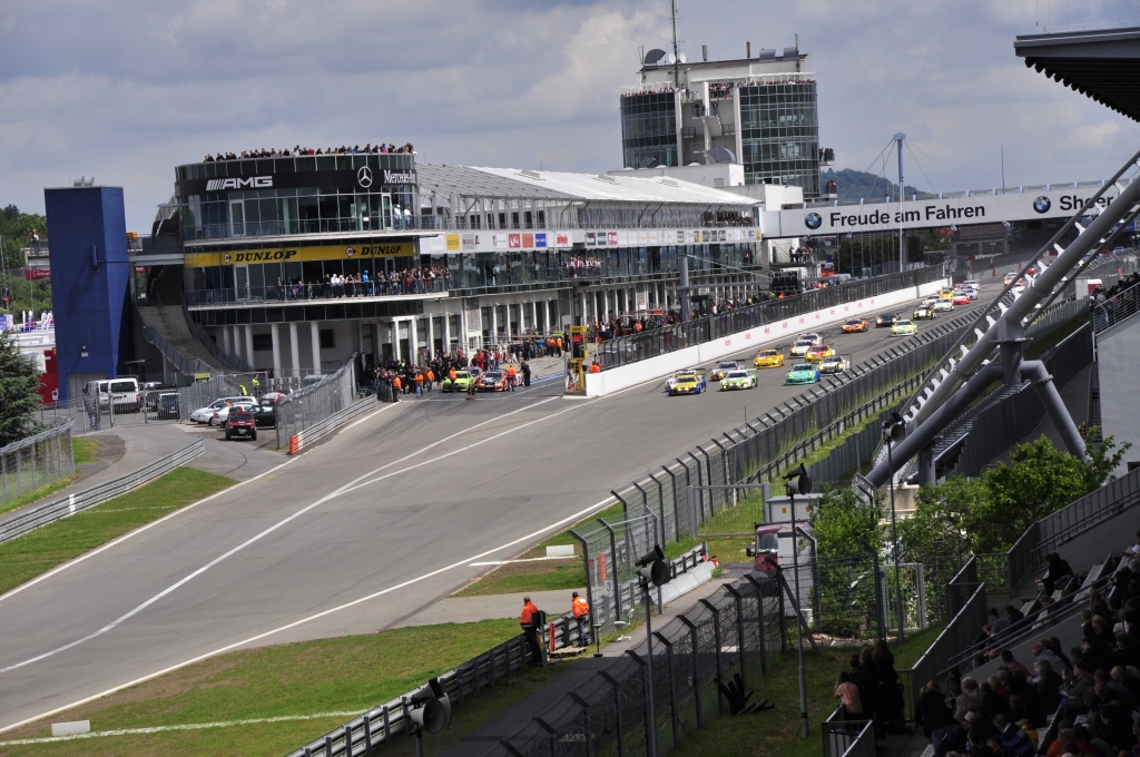 Falken Motorsports holt sich Platz vier bei der 43. Adenauer ADAC Rundstrecken-Trophy am Nürburgring 